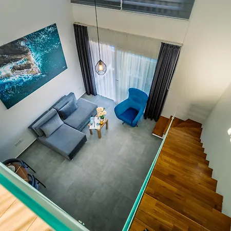 Stylish Loft - 50m From *