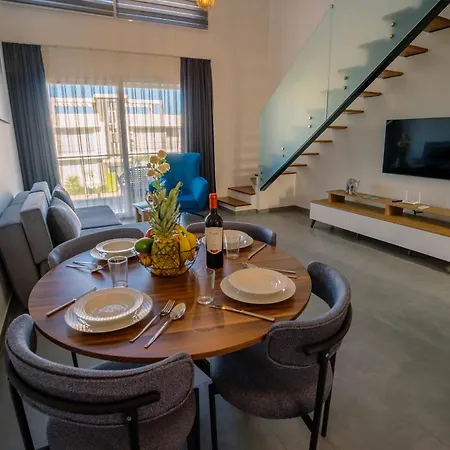 Stylish Loft - 50m From * Paralimni