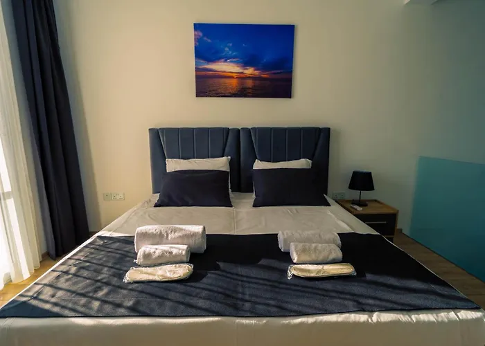 Stylish Loft - 50m From Paralimni