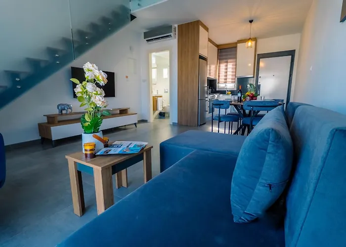 Stylish Loft - 50m From